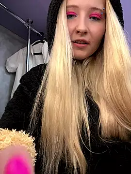 Milana Key online show from January 14, 2026, 10:36 pm