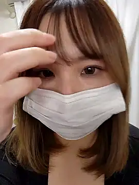 Snapshot of --MIYUKI chatting on December 1, 2025, 3:22 am --MIYUKI online show from December 1, 2025, 3:22 am