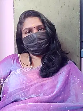 Snapshot of Tamil_Azhaghi25 chatting on December 19, 2025, 7:04 am Tamil Azhaghi25 online show from December 19, 2025, 7:04 am