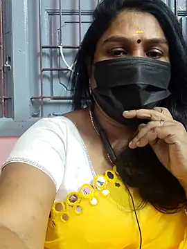 Snapshot of Tamil_Azhaghi25 chatting on January 6, 2026, 5:38 pm Tamil Azhaghi25 online show from January 6, 2026, 5:38 pm