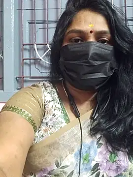 Snapshot of Tamil_Azhaghi25 chatting on January 7, 2026, 5:59 pm Tamil Azhaghi25 online show from January 7, 2026, 5:59 pm