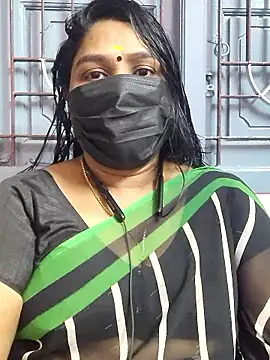 Snapshot of Tamil_Azhaghi25 chatting on January 8, 2026, 6:21 pm Tamil Azhaghi25 online show from January 8, 2026, 6:21 pm