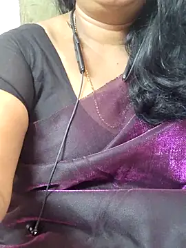 Snapshot of Tamil_Azhaghi25 chatting on January 13, 2026, 5:46 am Tamil Azhaghi25 online show from January 13, 2026, 5:46 am