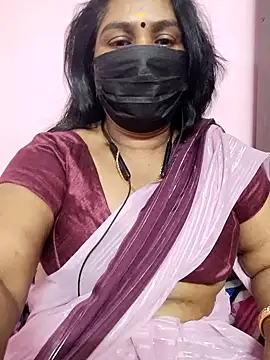 Snapshot of Tamil_Azhaghi25 chatting on February 5, 2026, 6:56 pm Tamil Azhaghi25 online show from February 5, 2026, 6:56 pm