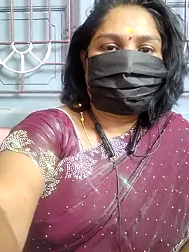 Snapshot of Tamil_Azhaghi25 chatting on May 18, 2026, 5:41 pm Tamil Azhaghi25 online show from May 18, 2026, 5:41 pm