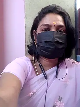 Snapshot of Tamil_Azhaghi25 chatting on May 21, 2026, 5:58 am Tamil Azhaghi25 online show from May 21, 2026, 5:58 am