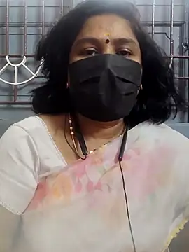 Snapshot of Tamil_Azhaghi25 chatting on June 12, 2026, 11:31 am Tamil Azhaghi25 online show from June 12, 2026, 11:31 am
