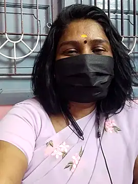 Snapshot of Tamil_Azhaghi25 chatting on July 7, 2026, 7:40 pm Tamil Azhaghi25 online show from July 7, 2026, 7:40 pm