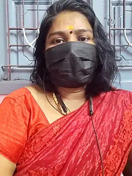 Snapshot of Tamil_Azhaghi25 chatting on July 9, 2026, 1:04 pm Tamil Azhaghi25 online show from July 9, 2026, 1:04 pm