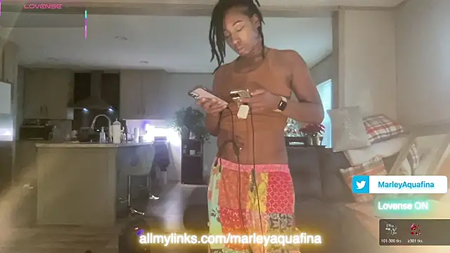 Snapshot of MarleyAquafina chatting on December 2, 2025, 1:39 pm MarleyAquafina online show from December 2, 2025, 1:39 pm