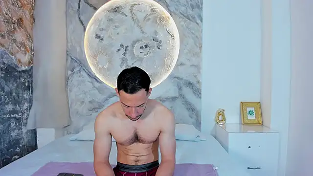 TyagoRoberts online show from November 3, 2025, 1:01 pm