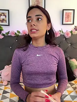 Im Lyan online show from November 20, 2025, 3:12 pm