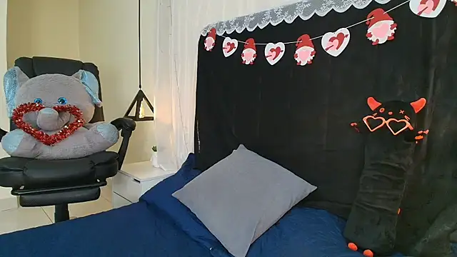 IvyBelle  online show from February 14, 2026, 12:13 pm