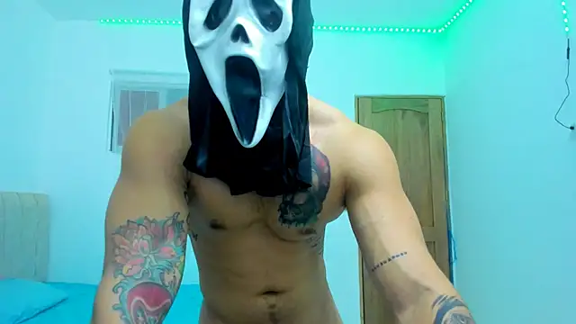 Snapshot of magic_mike_26 chatting on October 31, 2025, 11:00 am magic mike 26 online show from October 31, 2025, 11:00 am