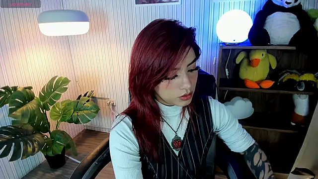 Mystic blue online show from December 1, 2025, 12:32 pm