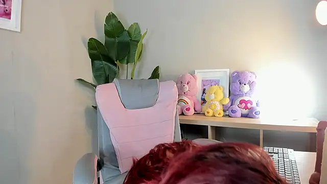 Mystic blue online show from December 18, 2025, 12:44 pm