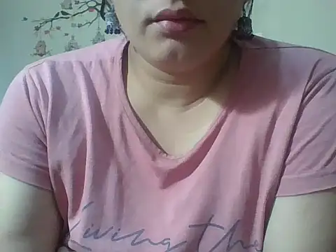 Snapshot of rekha_09 chatting on September 23, 2025, 2:36 am rekha 09 online show from September 23, 2025, 2:36 am