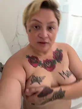 bbwbubbles77 online show from December 22, 2025, 4:20 am