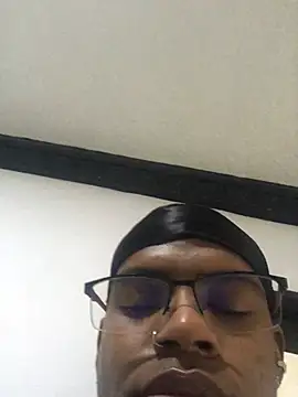 criss zuri online show from February 14, 2026, 12:02 pm