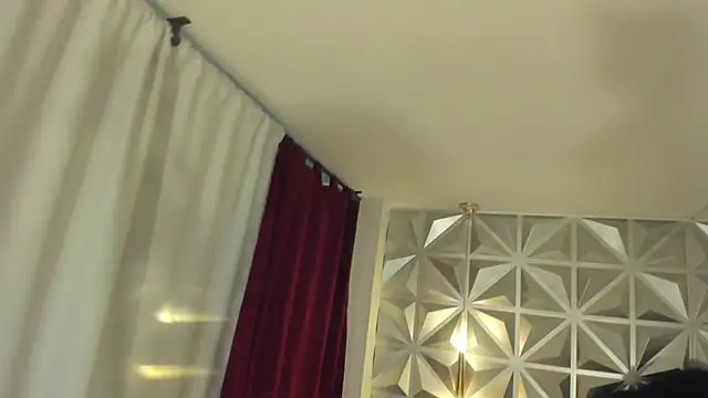 zoerouse  online show from November 22, 2025, 7:57 pm