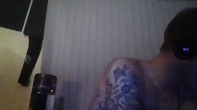 WWGD69 online show from May 25, 2026, 6:52 am