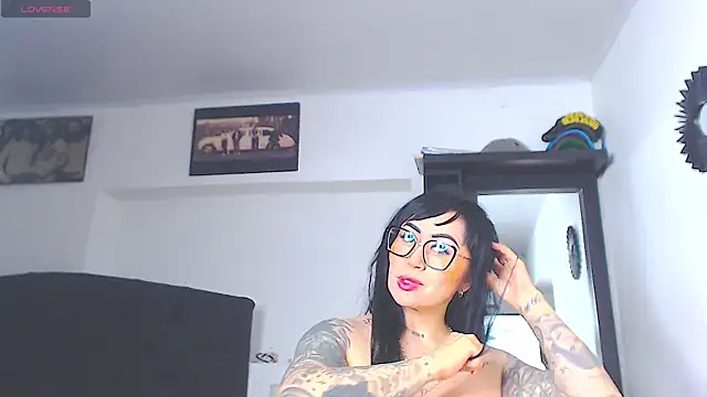 Vicky hotmilf online show from July 17, 2026, 11:06 am