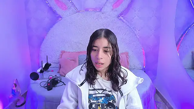 Gaby louse online show from March 18, 2026, 7:17 pm