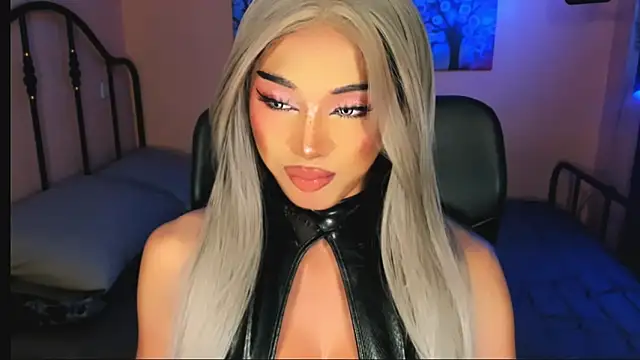 xUrGoddess Bellax online show from December 16, 2025, 11:21 pm