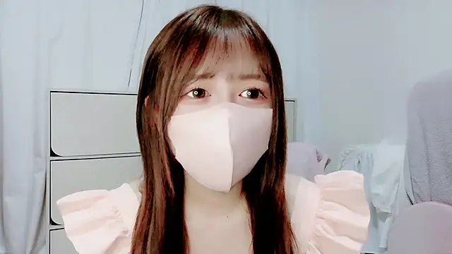 Snapshot of Hanachan_Gcup_ chatting on September 16, 2025, 4:24 am Hanachan Gcup online show from September 16, 2025, 4:24 am