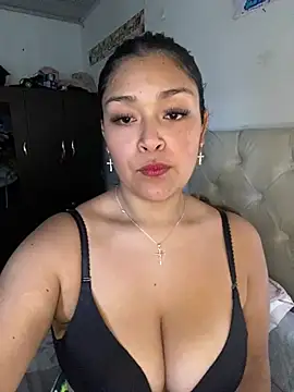 Snapshot of Aurora_fire1 chatting on February 4, 2026, 6:47 pm Aurora fire1 online show from February 4, 2026, 6:47 pm