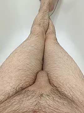 Snapshot of Dmitrii222q chatting on February 13, 2026, 7:48 am Dmitrii222q online show from February 13, 2026, 7:48 am