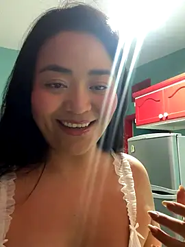 Snapshot of MyHoneyFrida chatting on September 15, 2025, 3:50 am MyHoneyFrida online show from September 15, 2025, 3:50 am