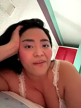 Snapshot of MyHoneyFrida chatting on October 7, 2025, 2:42 am MyHoneyFrida online show from October 7, 2025, 2:42 am