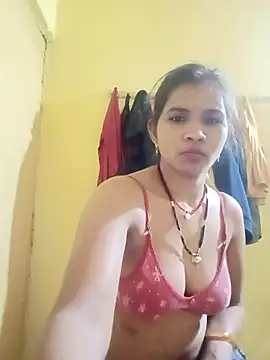Snapshot of Jaya_Iyer chatting on February 10, 2026, 1:04 pm Jaya Iyer online show from February 10, 2026, 1:04 pm