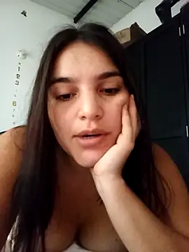 Snapshot of chloe_90 chatting on October 5, 2025, 9:56 pm chloe 90 online show from October 5, 2025, 9:56 pm