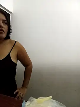 Snapshot of chloe_90 chatting on October 9, 2025, 11:25 pm chloe 90 online show from October 9, 2025, 11:25 pm