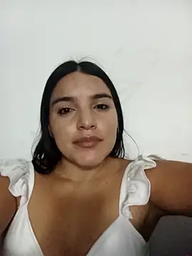 Snapshot of chloe_90 chatting on October 13, 2025, 11:49 pm chloe 90 online show from October 13, 2025, 11:49 pm