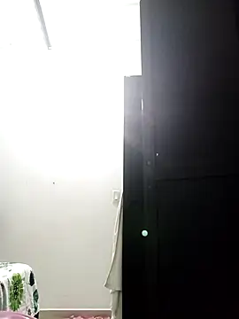 Snapshot of chloe_90 chatting on October 29, 2025, 11:39 pm chloe 90 online show from October 29, 2025, 11:39 pm