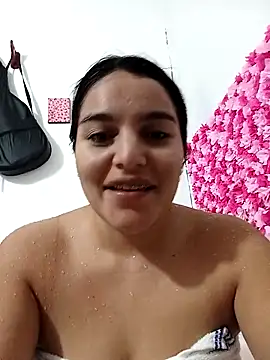 Snapshot of chloe_90 chatting on November 2, 2025, 10:12 pm chloe 90 online show from November 2, 2025, 10:12 pm