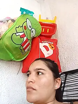 Snapshot of chloe_90 chatting on November 5, 2025, 5:02 pm chloe 90 online show from November 5, 2025, 5:02 pm