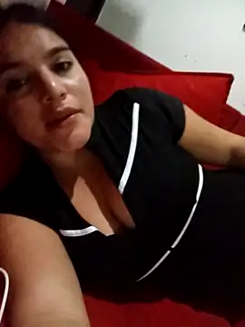 Snapshot of chloe_90 chatting on December 5, 2025, 5:38 am chloe 90 online show from December 5, 2025, 5:38 am