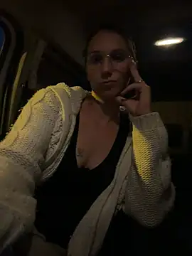 Snapshot of AbylineandJim chatting on May 12, 2026, 7:44 pm AbylineandJim online show from May 12, 2026, 7:44 pm