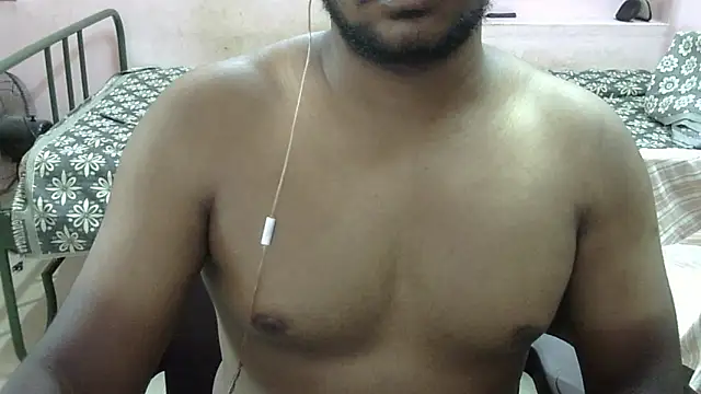 Snapshot of x_boyy_x chatting on September 16, 2025, 4:35 am x boyy x online show from September 16, 2025, 4:35 am