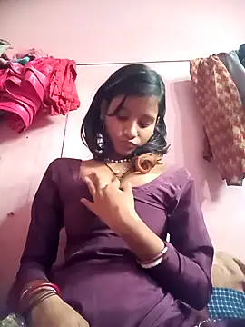 Snapshot of Hot_Mayra_ chatting on November 1, 2025, 8:38 am Hot Mayra online show from November 1, 2025, 8:38 am