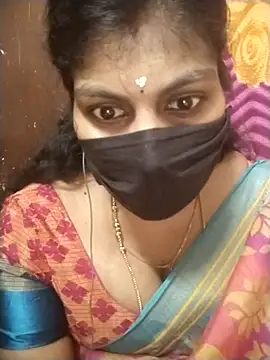 Snapshot of Nithiila chatting on September 20, 2025, 10:49 am Nithiila online show from September 20, 2025, 10:49 am