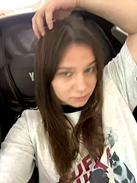 Snapshot of MiniVi chatting on September 10, 2025, 4:56 am MiniVi online show from September 10, 2025, 4:56 am