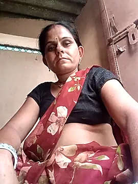 Snapshot of Hot_rachnasexy chatting on May 15, 2026, 12:28 am Hot rachnasexy online show from May 15, 2026, 12:28 am