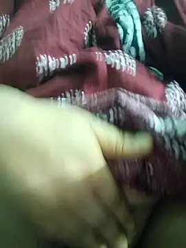 desi boudi87 online show from September 9, 2025, 4:45 am