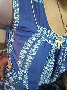 desi boudi87 online show from April 3, 2026, 5:38 am