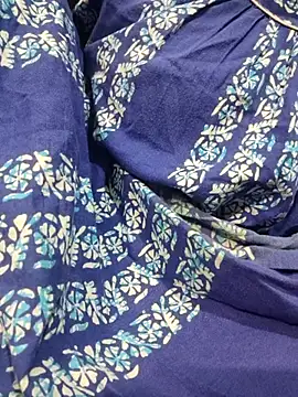 desi boudi87 online show from April 10, 2026, 5:39 pm